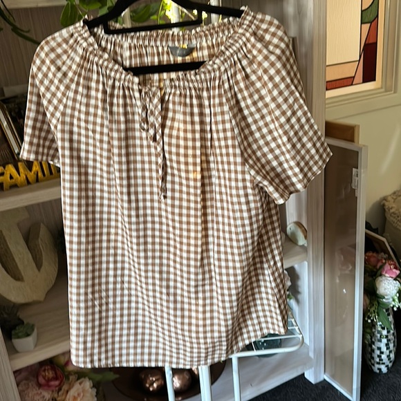 Jacqui E Tops - Ladies blouse